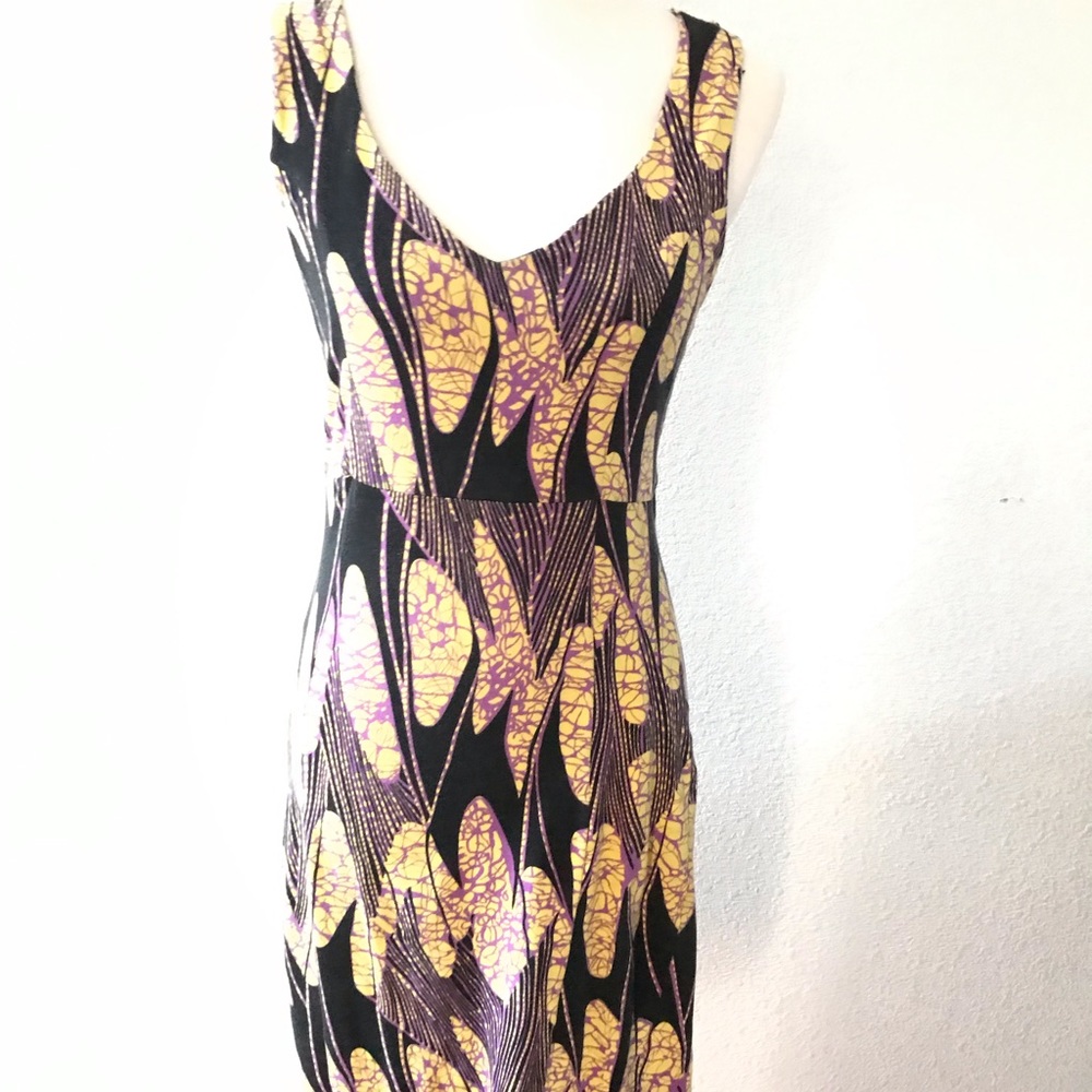 Dress - Picture 2 of 8